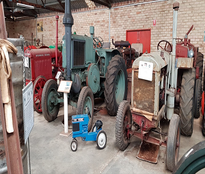 Serpentine Tractor Museum